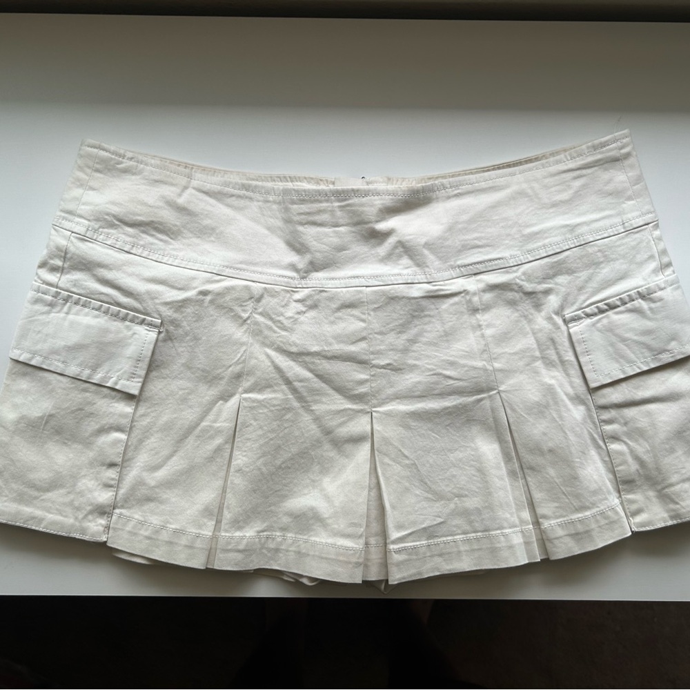 Aeropostale Women's Cream Skort